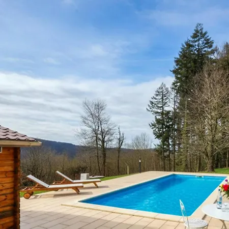 Сasa de vacaciones Authentique Maison Piscine Saint-Amans-Valtoret