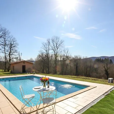 Сasa de vacaciones Authentique Maison Piscine Saint-Amans-Valtoret
